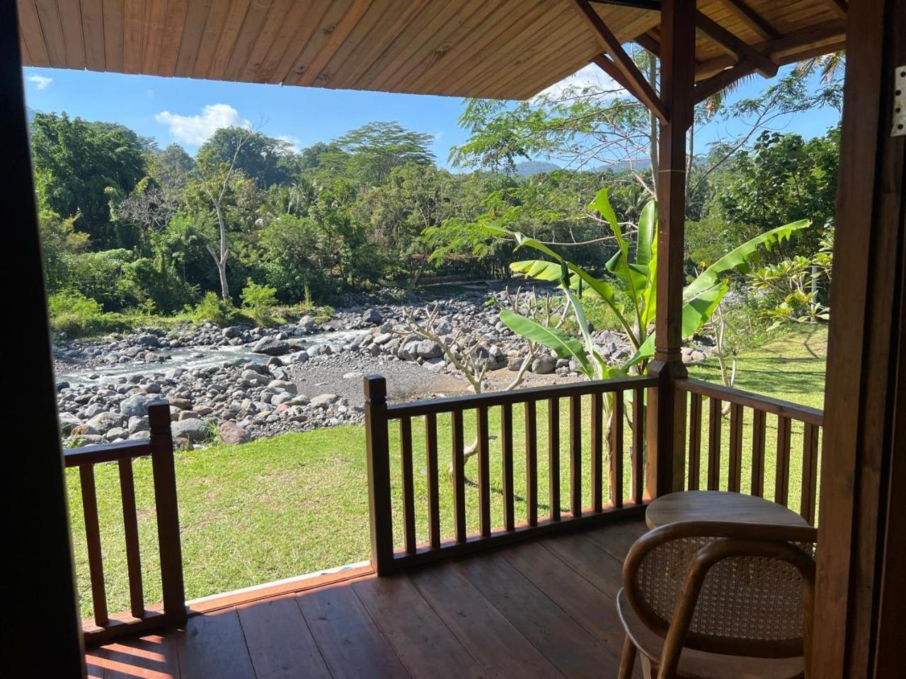 Villa Joglo Tepi Sungai Sidemen  Exterior foto