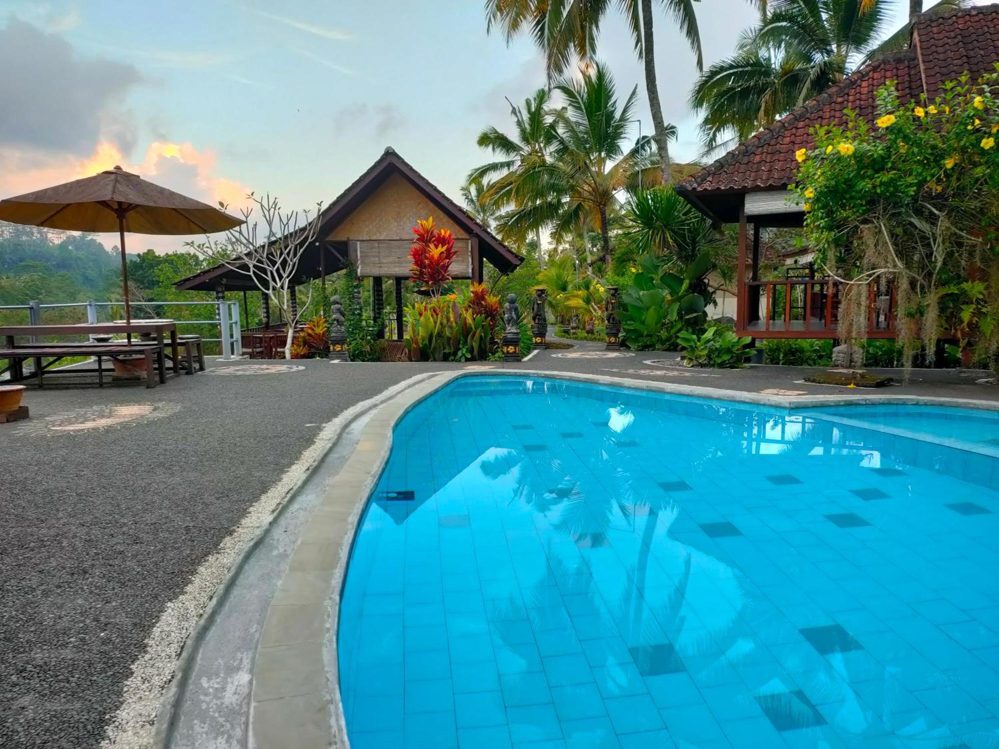 Villa Joglo Tepi Sungai Sidemen  Exterior foto