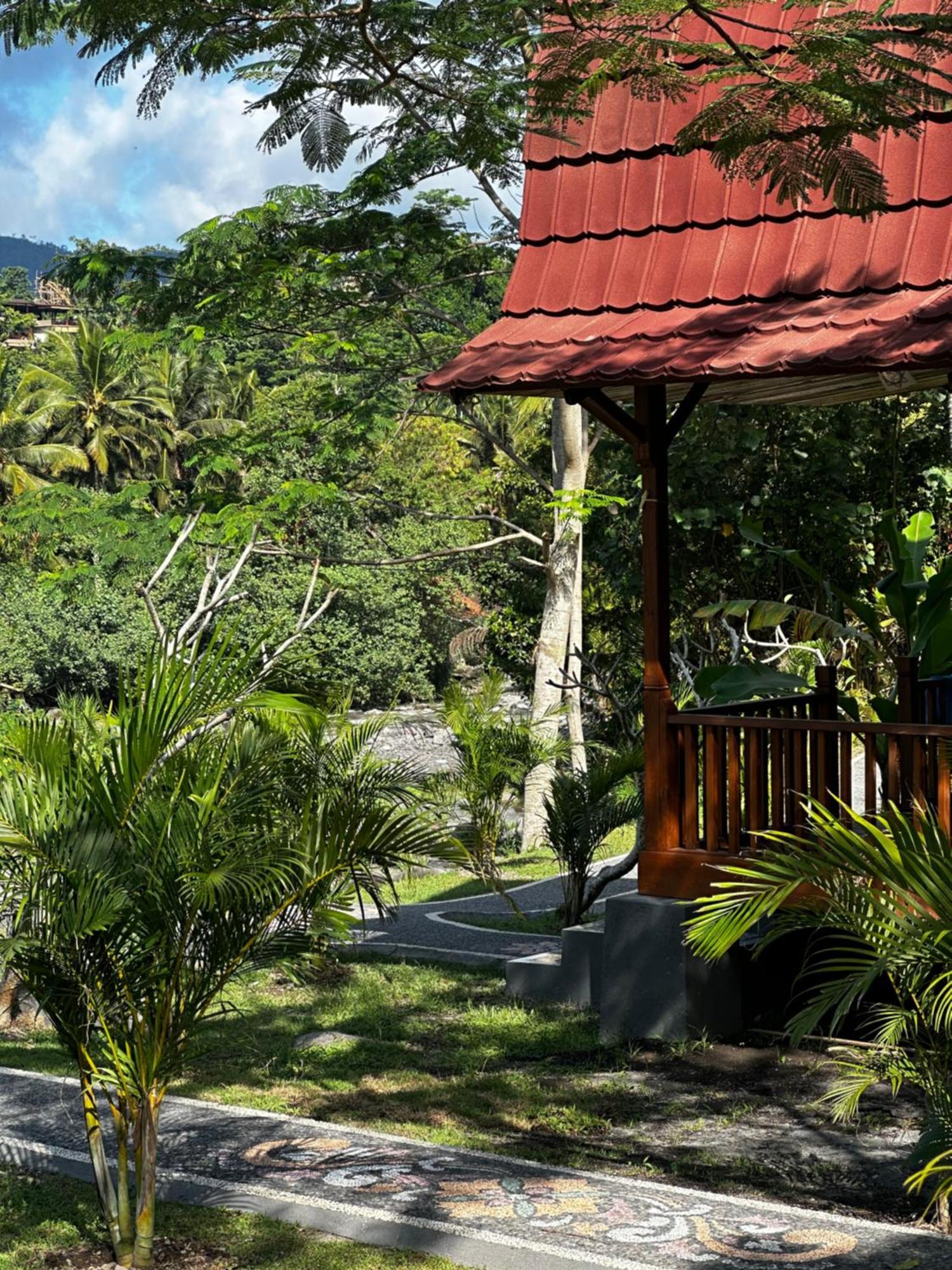 Villa Joglo Tepi Sungai Sidemen  Exterior foto
