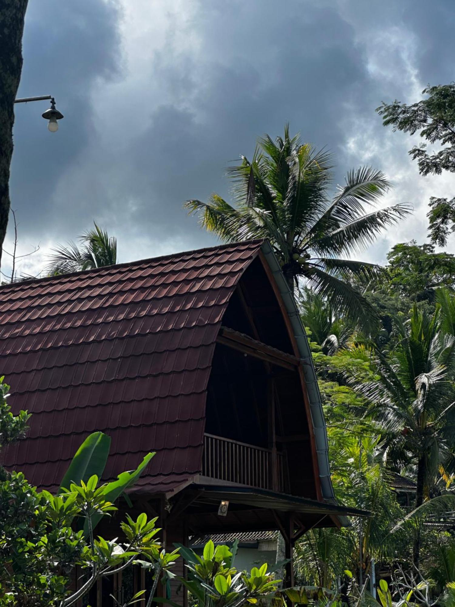 Villa Joglo Tepi Sungai Sidemen  Exterior foto