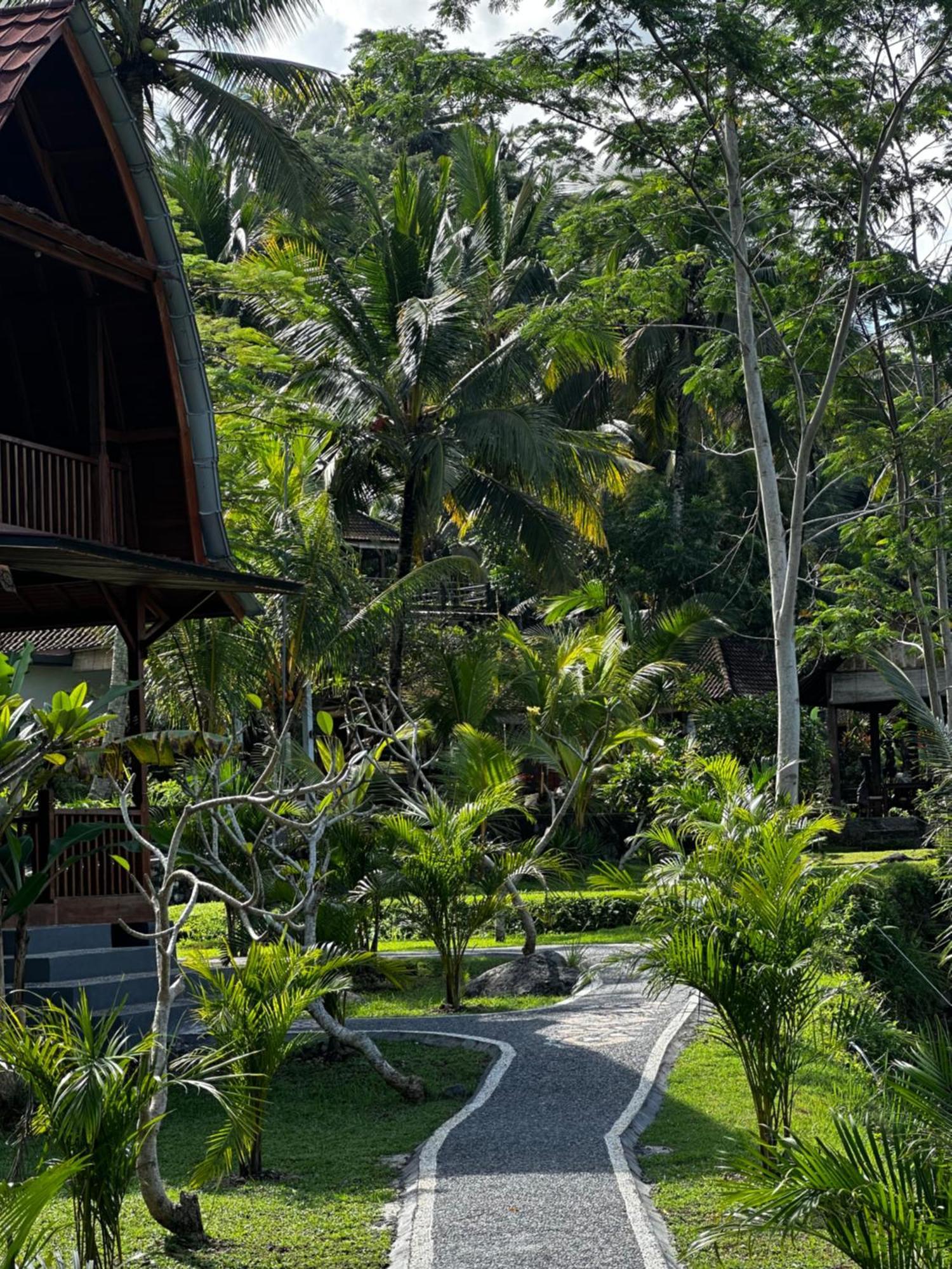 Villa Joglo Tepi Sungai Sidemen  Exterior foto