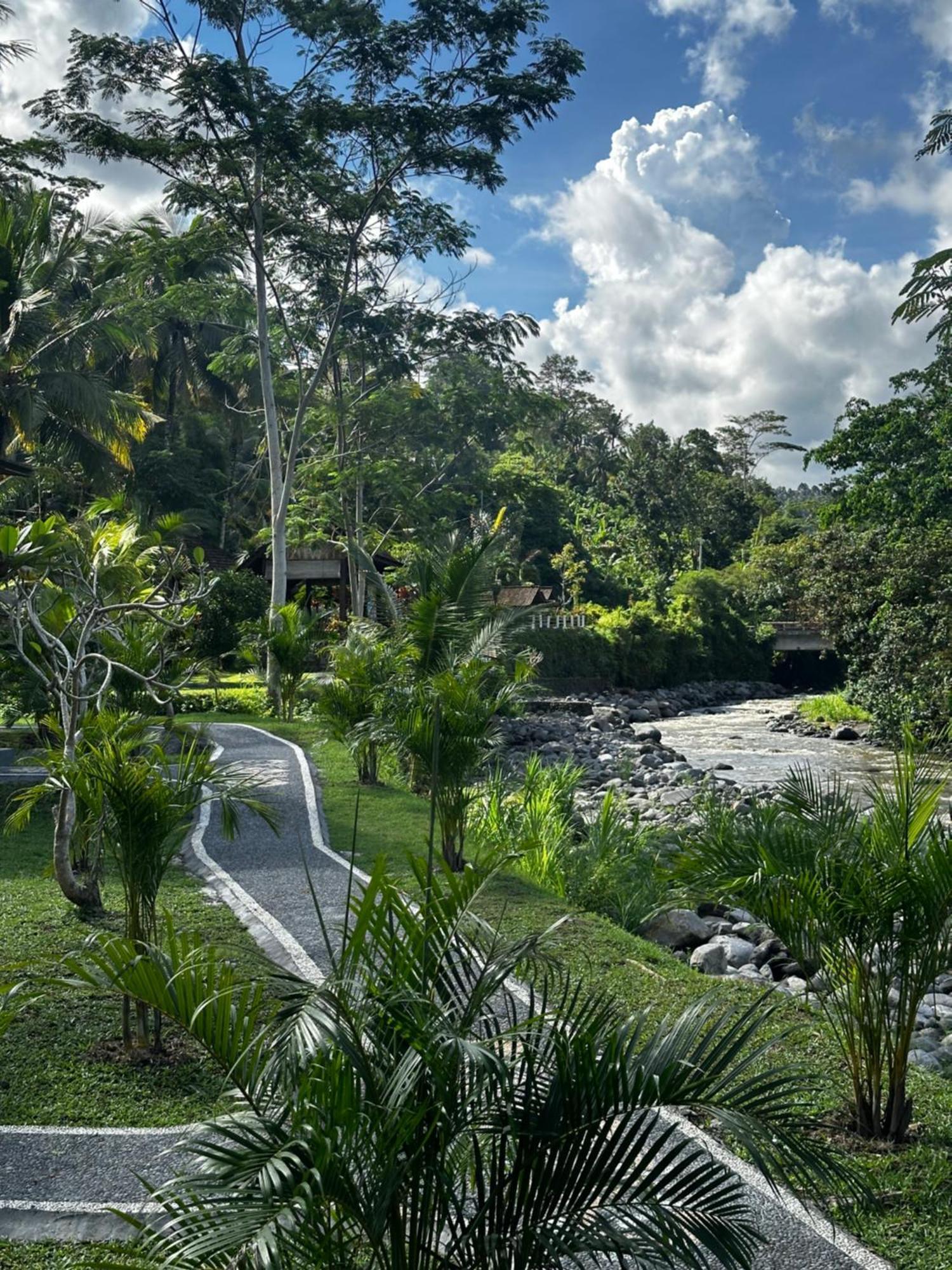 Villa Joglo Tepi Sungai Sidemen  Exterior foto