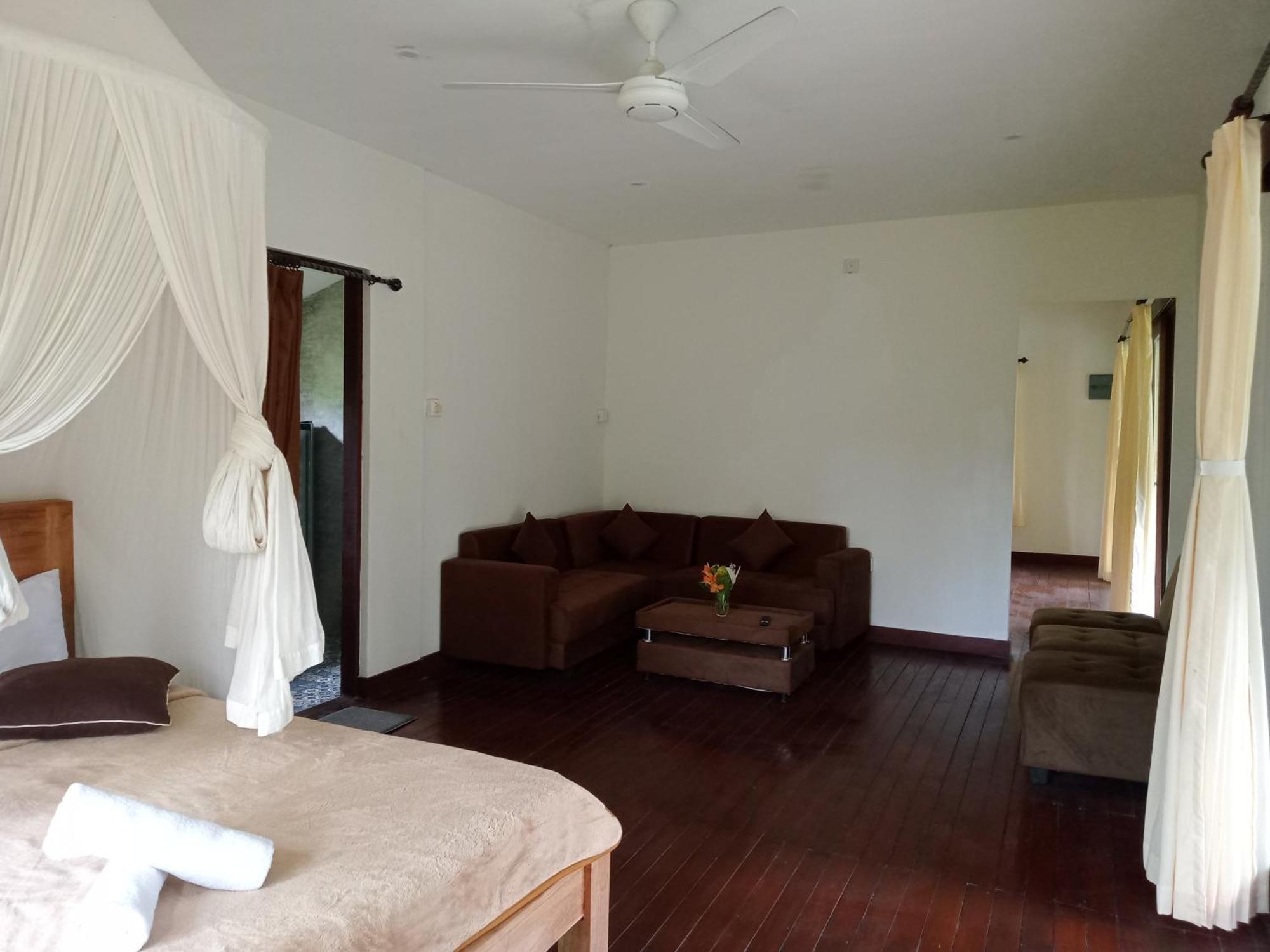 Villa Joglo Tepi Sungai Sidemen  Exterior foto